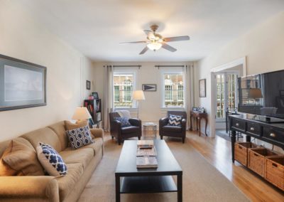 Spacious living room of an apartment for rent at 2130 Locust in Rittenhouse Square